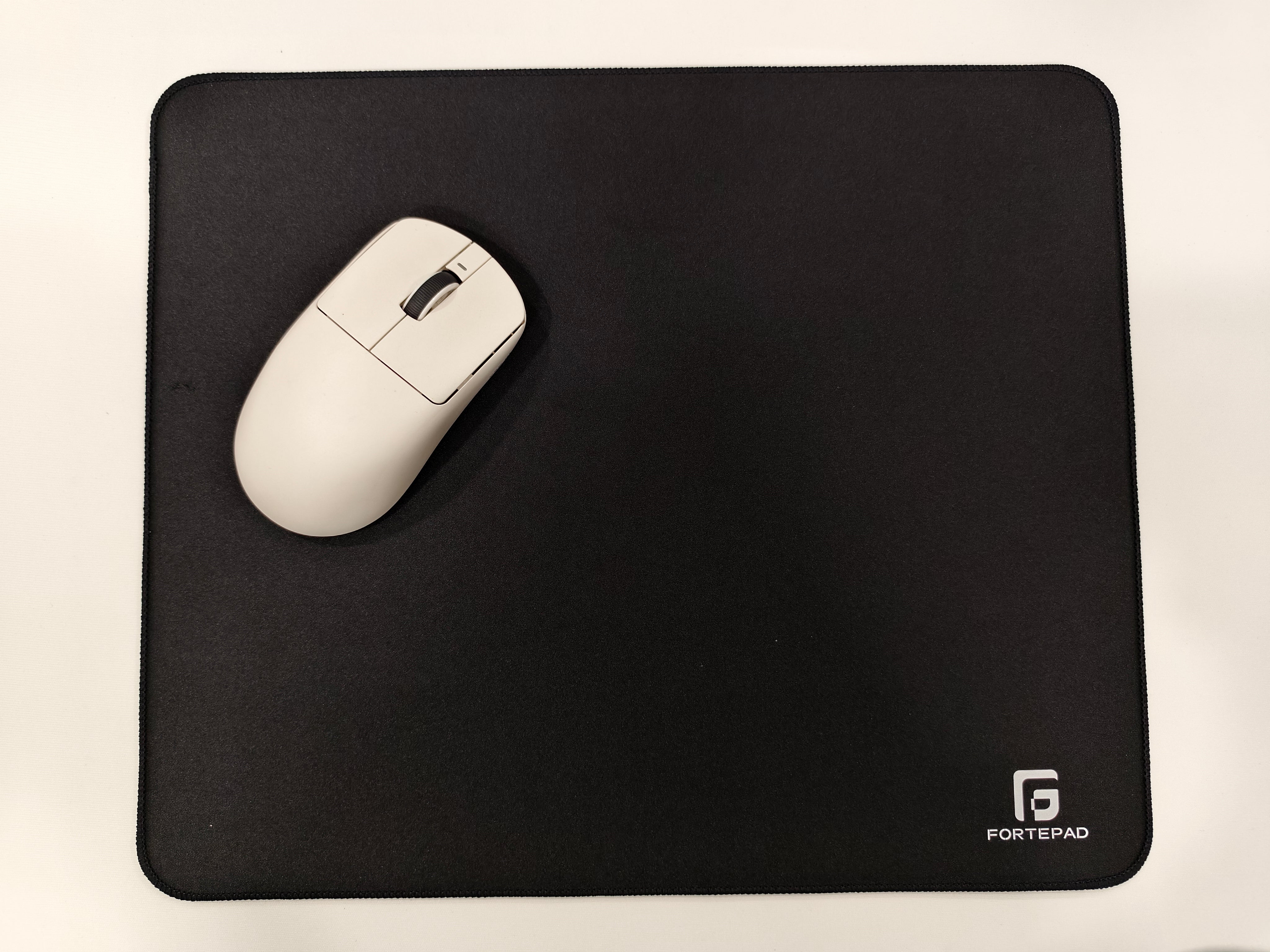 QCK Surface＋Carbon Fiber patterned poron