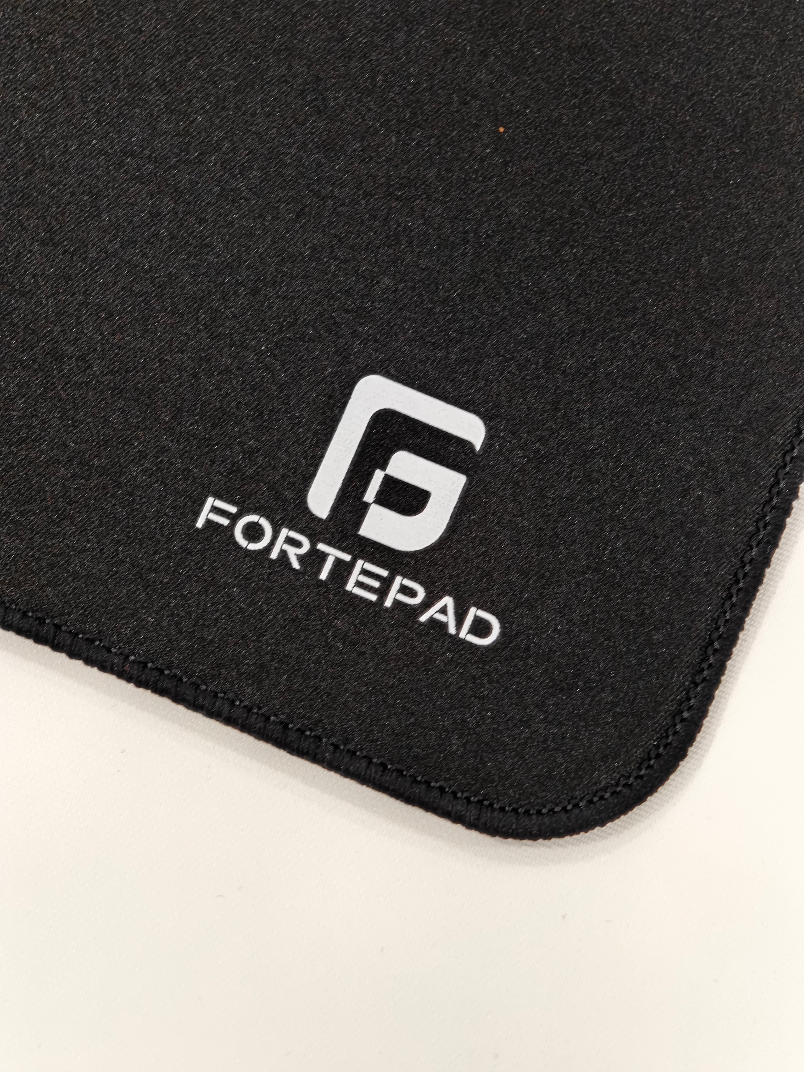 QCK Surface＋Carbon Fiber patterned poron